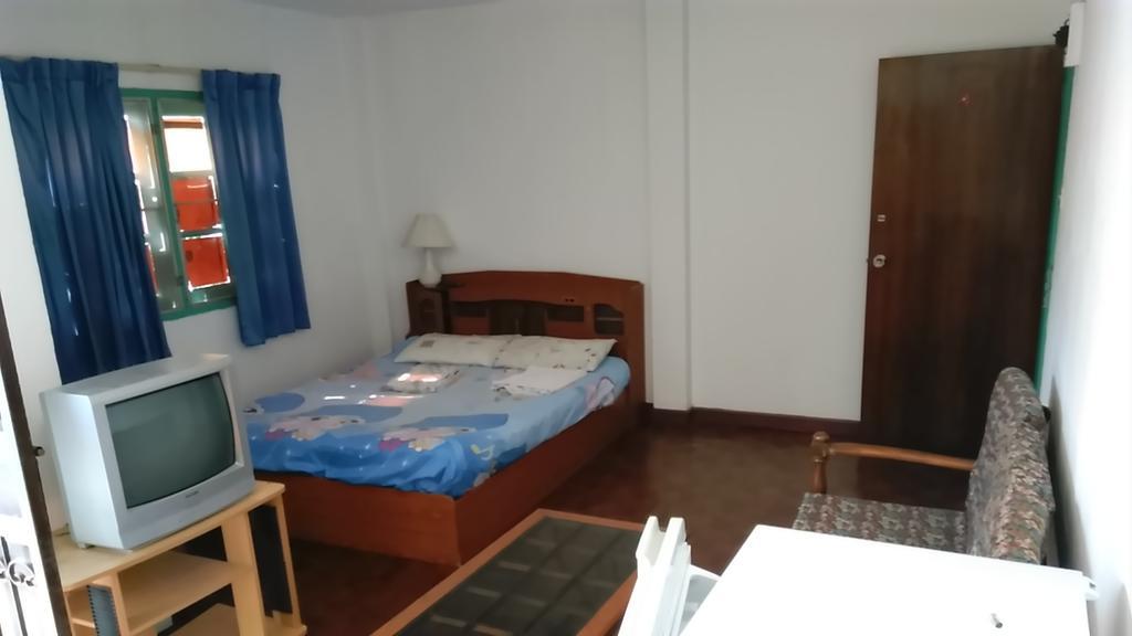 Devika Fe Hotell Jomtien Beach Exteriör bild